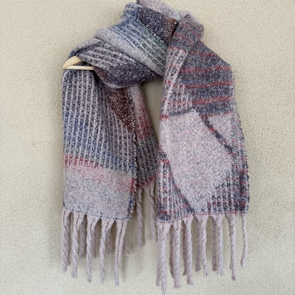 Cozy Oversized Abstract Scarf / Shawl / Wrap - Picture 3 of 6